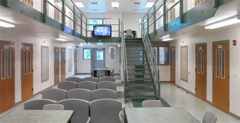 It is a medium and minimum custody prison that can house up to 693 female inmates. . Western regional correctional facility